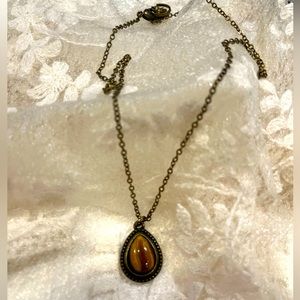 ❤️Victorian Style Tigers Eye Brass Necklace🤍